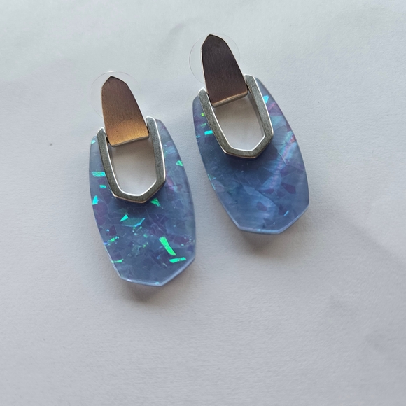 Kendra Scott Iridescent Blue and Silver Earrings - Picture 1 of 1
